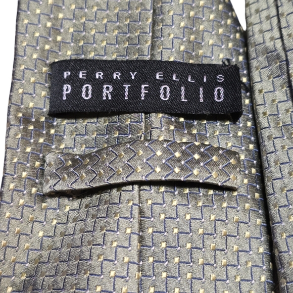 Perry Ellis Portfolio Green Mens Tie - Picture 2 of 4